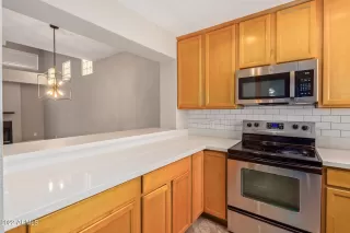 Photo #6: 6409021 Listing 