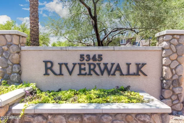 MLS: 6409050 Condo For Sale