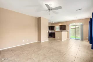 Photo #6: 6409115 Listing