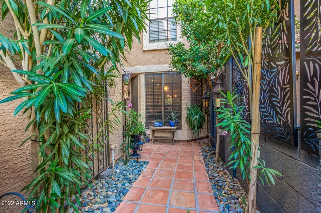 MLS: 6409307 Condo For Sale