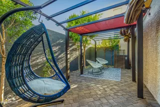 Photo #4: 6409307 Listing