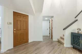 Photo #5: 6409307 Listing