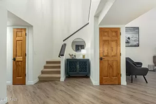 Photo #6: 6409307 Listing