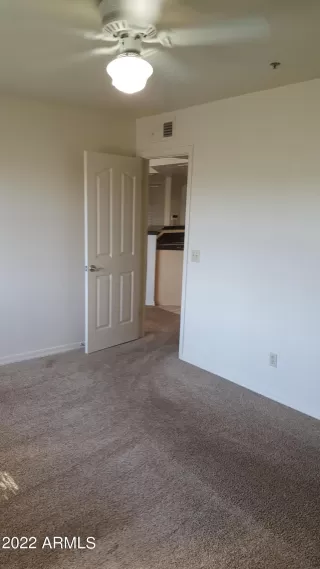 Photo #6: 6409399 Listing 