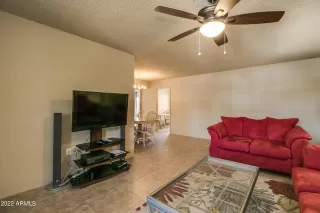 Photo #4: 6409408 Listing