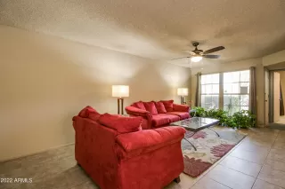 Photo #5: 6409408 Listing