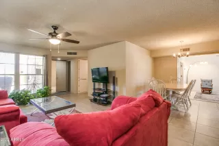 Photo #6: 6409408 Listing