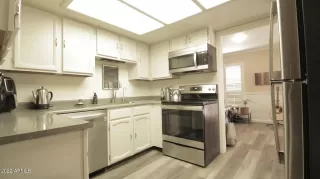 Photo #5: 6409733 Listing