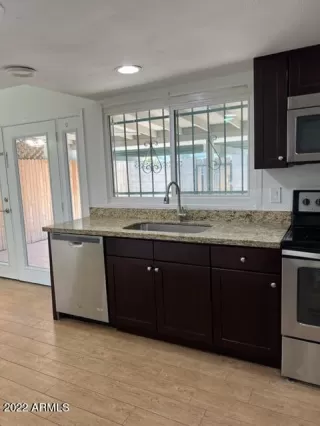 Photo #4: 6409756 Listing