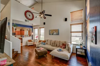 Photo #3: 6409823 Listing