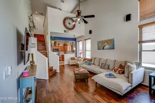 Photo #6: 6409823 Listing