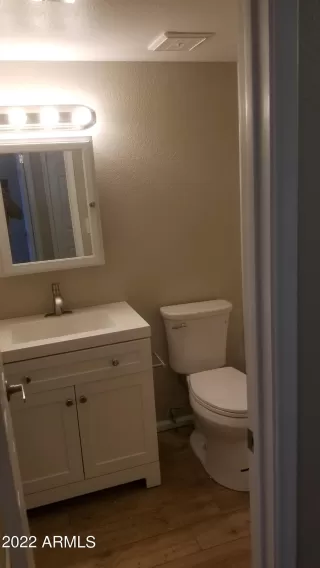 Photo #6: 6410003 Listing