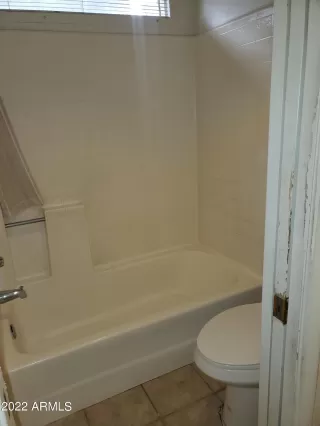 Photo #3: 6410088 Listing