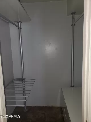 Photo #6: 6410088 Listing