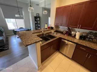 Photo #3: 6410107 Listing