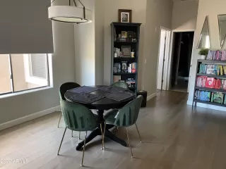 Photo #5: 6410107 Listing