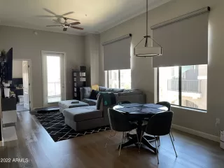 Photo #6: 6410107 Listing