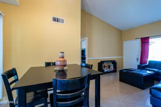 Photo #2: 6410111 Listing 