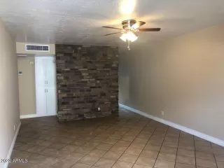 Photo #2: 6410273 Listing