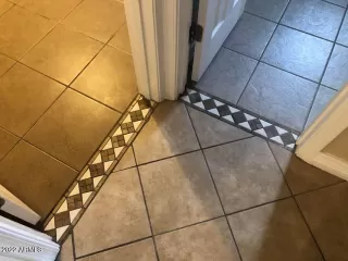 Photo #6: 6410273 Listing