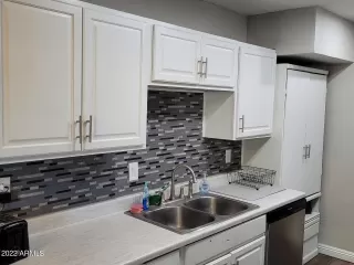 Photo #1: 6410393 Listing