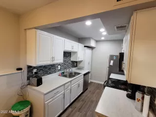 Photo #2: 6410393 Listing