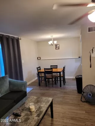 Photo #6: 6410393 Listing