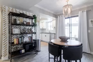 Photo #6: 6410455 Listing