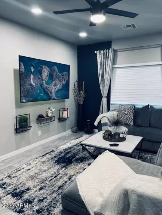 Photo #5: 6410508 Listing 