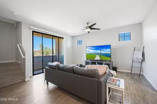 Photo #2: 6410525 Listing