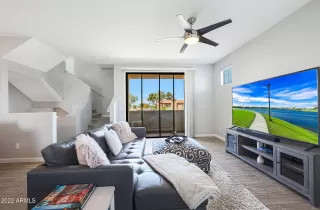 Photo #3: 6410525 Listing