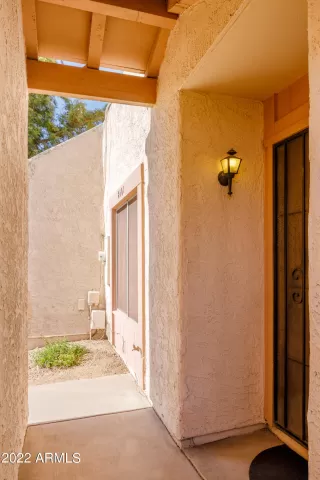 Photo #2: 6410609 Listing