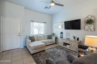 Photo #3: 6410632 Listing