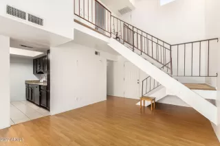 Photo #1: 6410695 Listing 