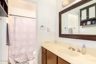 Photo #6: 6410695 Listing 