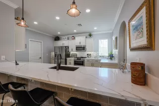 Photo #2: 6410769 Listing 