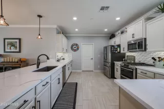 Photo #3: 6410769 Listing 