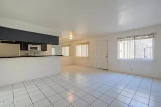 Photo #5: 6410818 Listing 