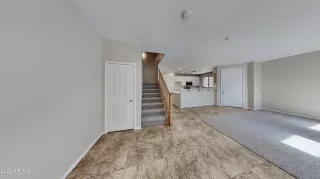 Photo #5: 6410898 Listing 
