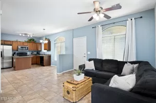 Photo #2: 6411011 Listing