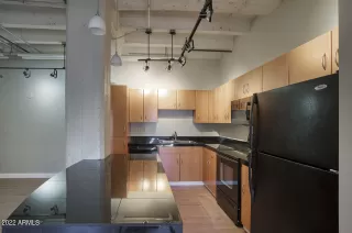 Photo #3: 6411058 Listing