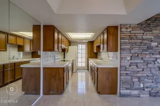 Photo #3: 6411111 Listing