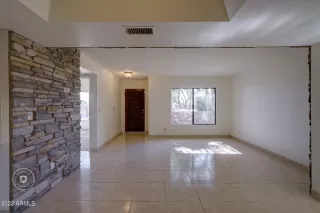 Photo #4: 6411111 Listing