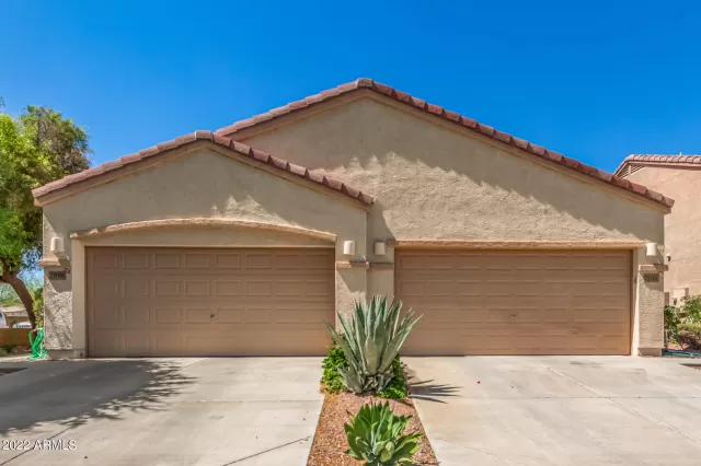 MLS: 6411202 Condo For Sale