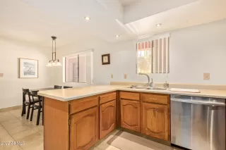 Photo #6: 6411265 Listing
