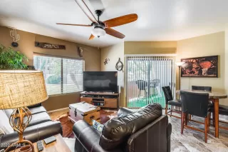 Photo #3: 6411381 Listing