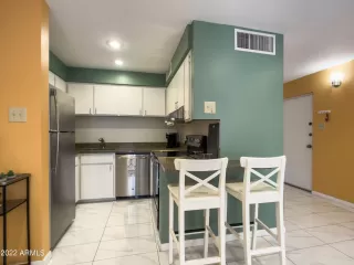 Photo #3: 6411399 Listing