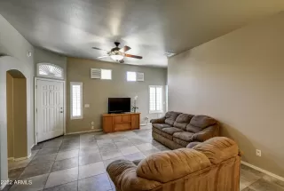 Photo #4: 6411401 Listing 