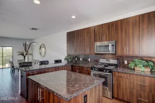 Photo #1: 6411496 Listing