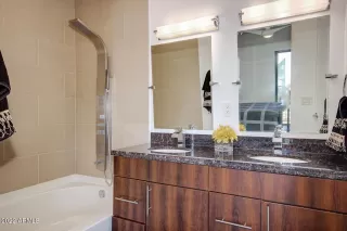 Photo #3: 6411496 Listing